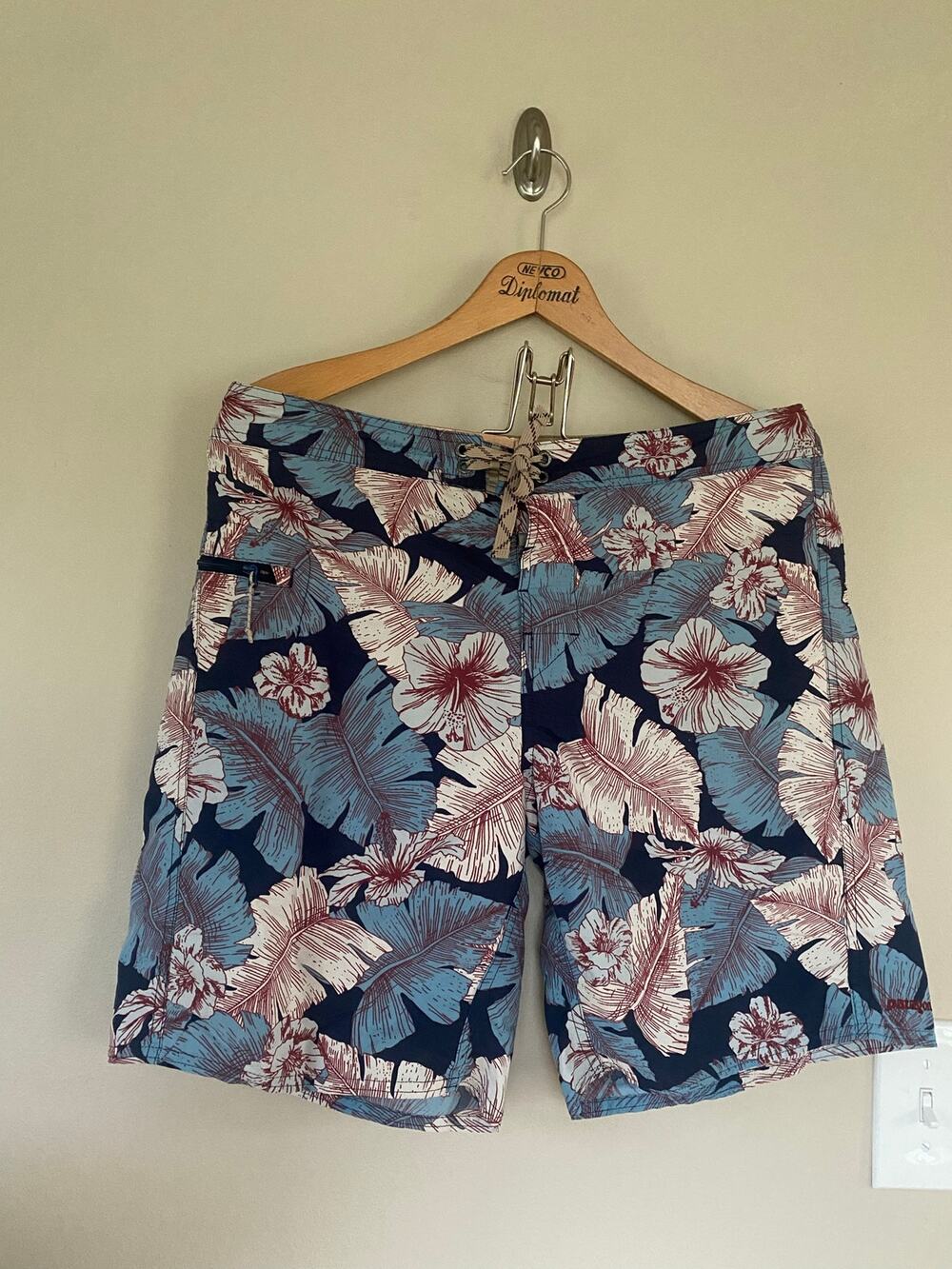Vintage Patagonia Blue Hibiscus Wavefarer Board Shorts Swim Trunks Floral VTG 35